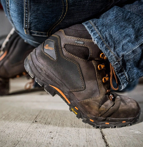 Vicious 4.5" Brown/Orange Composite Toe (NMT)