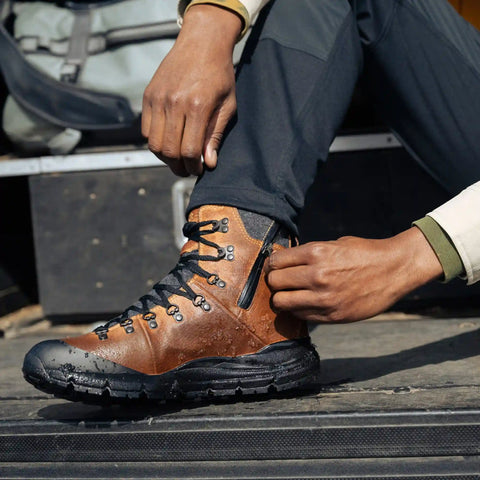 Arctic 600 Side-Zip Bone Brown/Jet Black 200G